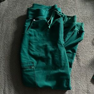 Figs Hunter Green Zamora Scrub Bottoms in Petite Large